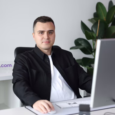 Aleksey Karnaukh photo
