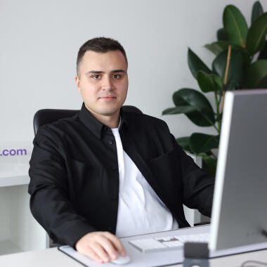 Aleksey Karnaukh photo